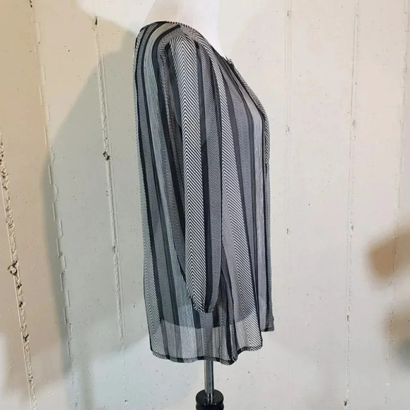 Liz Claiborne‎ M black/white sheer tunic - Picture 4 of 5